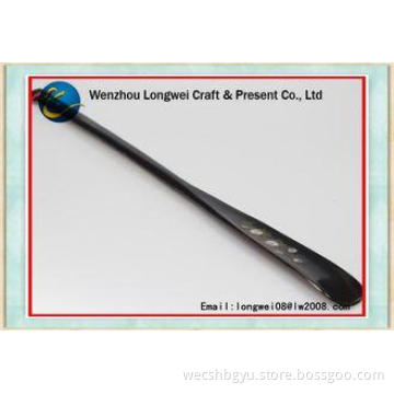Eco-friendly plastic long handled shoe horn PP mateiral to